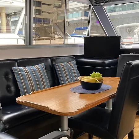 Fantasie Boot Einhorn Кёльн