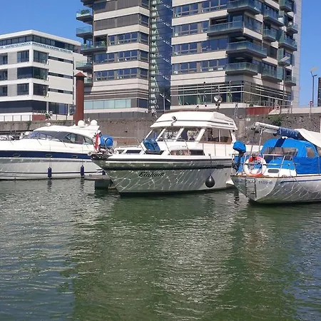 Fantasie Boot Einhorn Bateau-hôtel Cologne