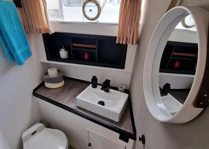 Botel Fantasie Boot Einhorn Keulen